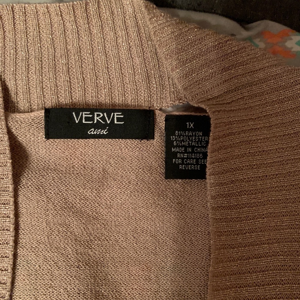 Cardigan - Picture 2 of 3